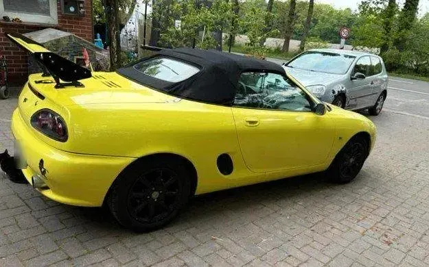 Gebraucht Rover MGF 120 PS (88 kW) 1997 Gelb Cabrio