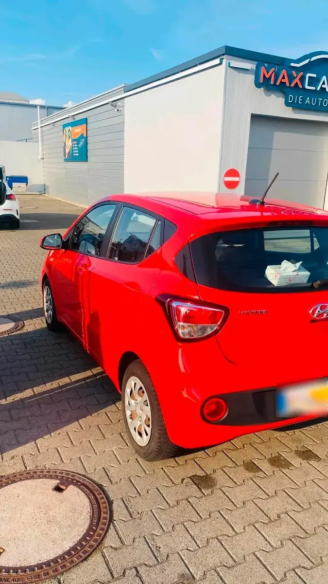 Gebraucht Hyundai i10 87 PS (63 kW) 2019 Rot Kleinwagen