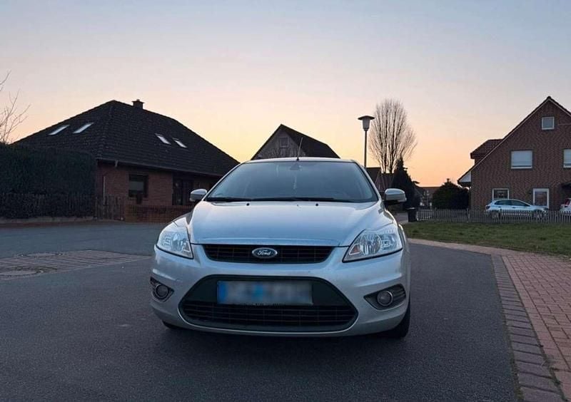 Second-hand Ford Focus 101 CP (74 kW) 2009 Argintiu Berlinǎ