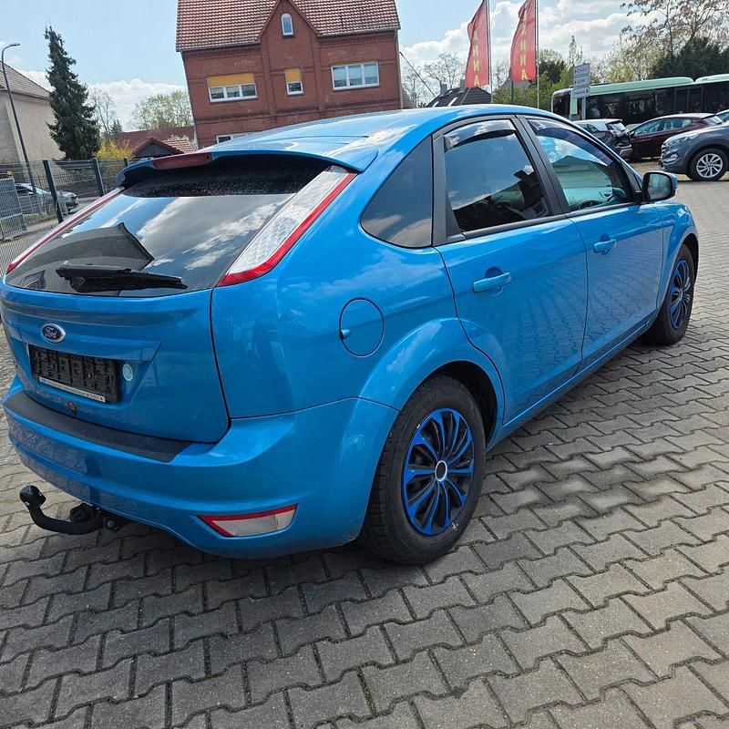 Usata Ford Focus 100 CV (73 kW) 2010 Blu Station wagon