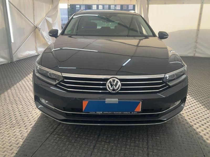 Gebraucht VW Passat Highline 190 PS (139 kW) 2019 Grau Kombi