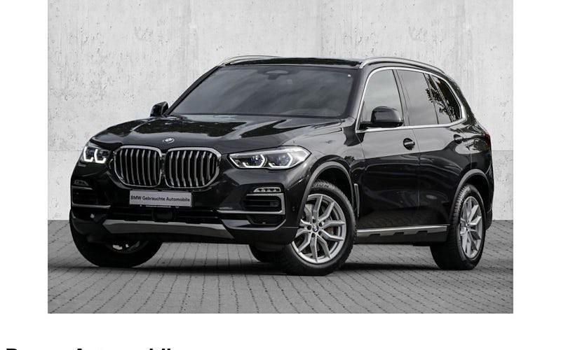 Grau Gebraucht 2021 BMW X5 Sport Line SUV | 48.490 € (Superpreis) - Bild 1/4