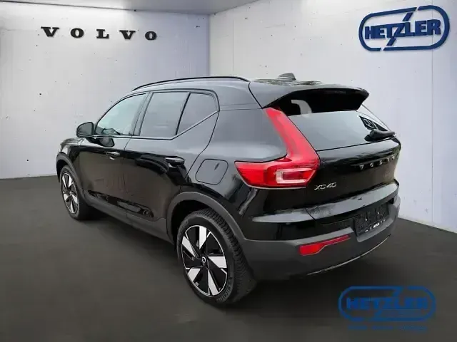 Gebraucht Volvo XC40 Plus 185 kW (252 PS) 2024 Schwarz SUV