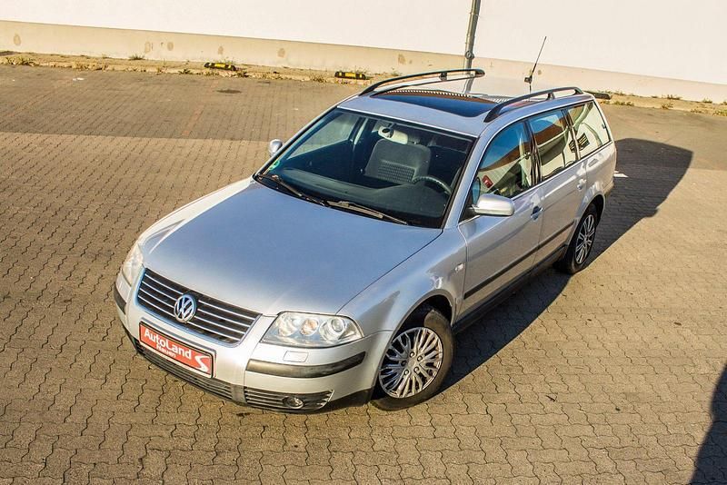 Silber Gebraucht 2002 VW Passat Limousine | 2.999 € (Fairer Preis) - Bild 1/4