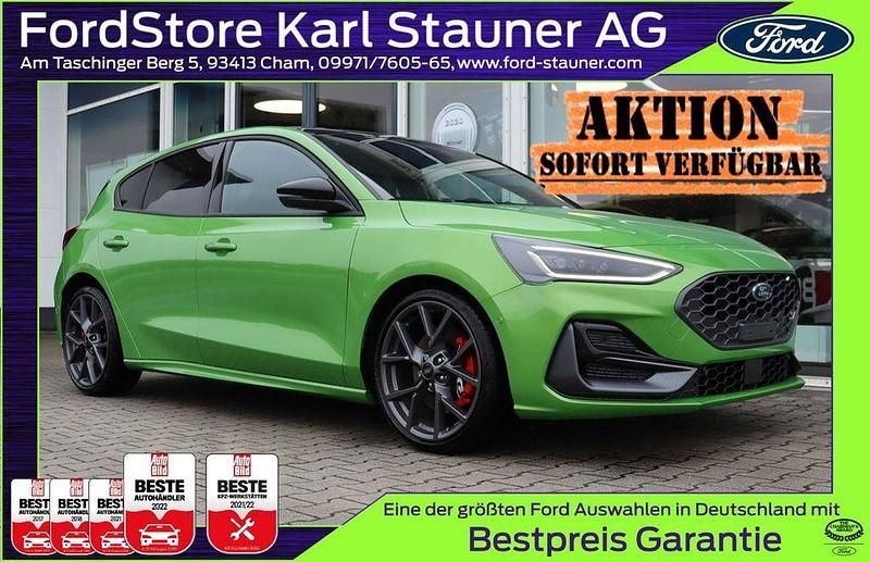 Grün Neu 2025 Ford Focus ST Limousine | 39.680 € (Guter Preis) - Bild 1/4