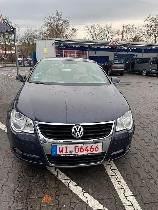 Blau Gebraucht 2006 VW Eos Cabrio | 2.500 € (Guter Preis) - Bild 1/4