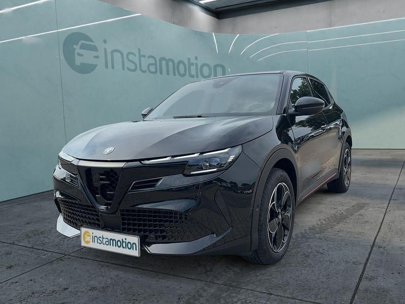 Schwarz Gebraucht 2024 Alfa Romeo Junior SUV | 35.699 € (Fairer Preis) - Bild 1/4