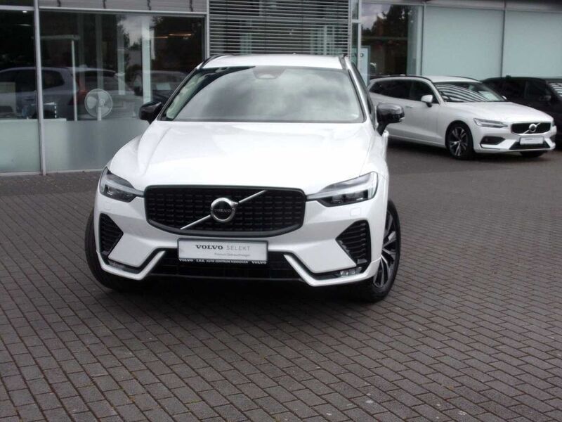 Weiß Gebraucht 2023 Volvo XC60 Plus SUV | 35.900 € (Fairer Preis) - Bild 1/4