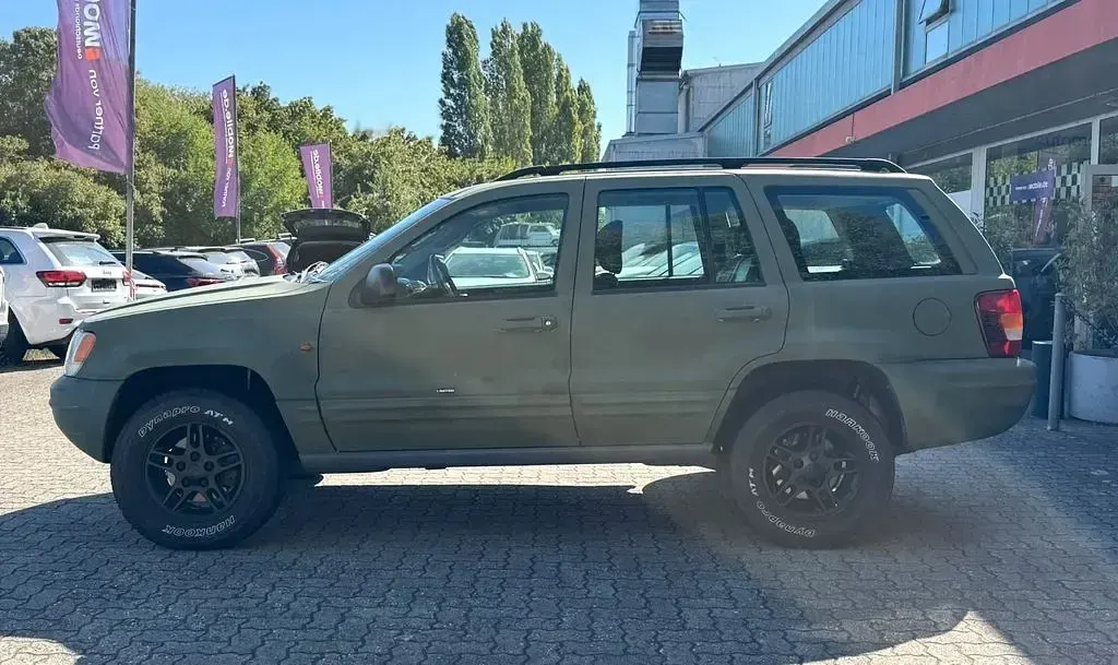 Gebraucht Jeep Grand Cherokee 163 PS (119 kW) 2002 Silber SUV