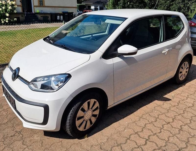 Weiß Gebraucht 2017 VW up! high up! Kleinwagen | 6.990 € (Guter Preis) - Bild 1/4