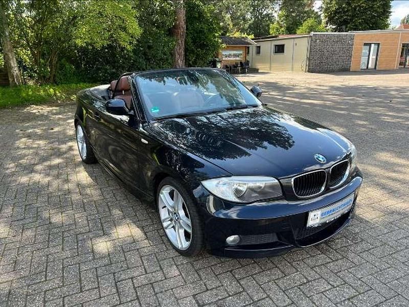 Carbonschwarz metallic Gebraucht 2012 BMW 118 Cabriolet Cabrio | 13.190 € (Teuer) - Bild 1/4