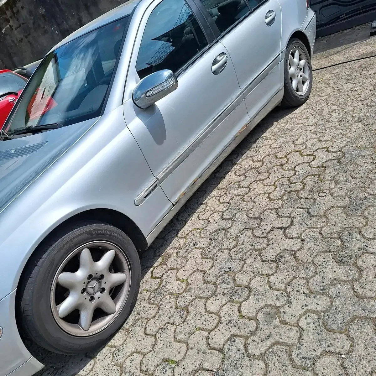 Gebraucht Mercedes C180 129 PS (94 kW) 2001 Silber Limousine