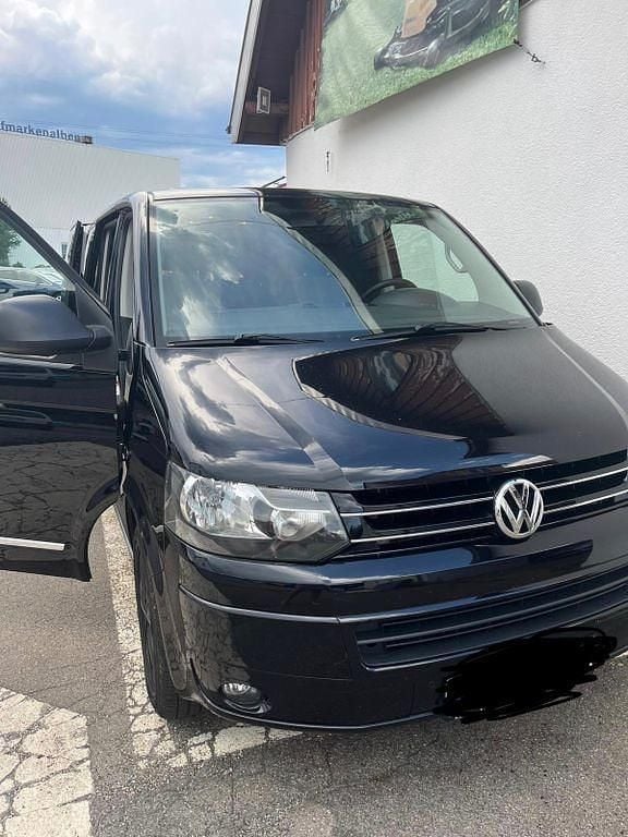 Second-hand VW T5 140 CP (102 kW) 2012 Negru Van