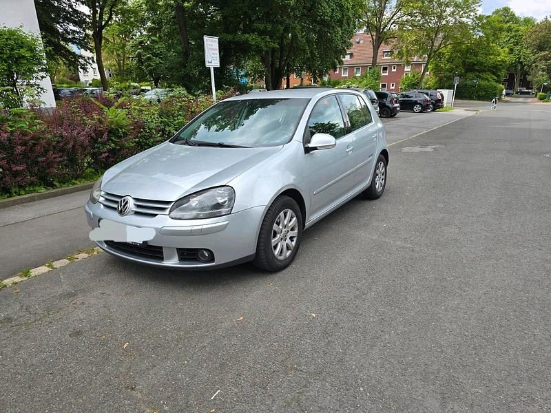 Silber Gebraucht 2008 VW Golf V Kleinwagen | 2.949 € (Fairer Preis) - Bild 1/4