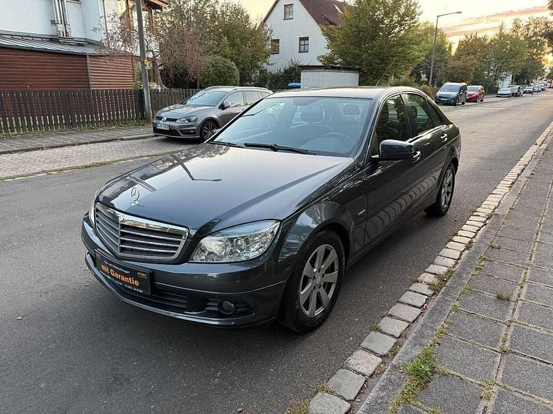 Grau Gebraucht 2010 Mercedes C180 Limousine | 3.750 € (Superpreis) - Bild 1/4