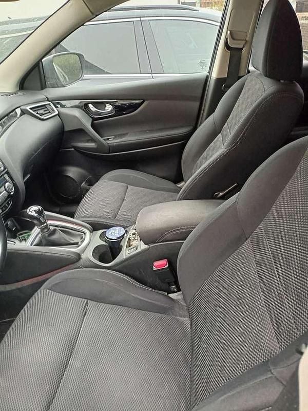 Schwarz Gebraucht 2017 Nissan Qashqai SUV | 8.700 € (Guter Preis) - Bild 1/4