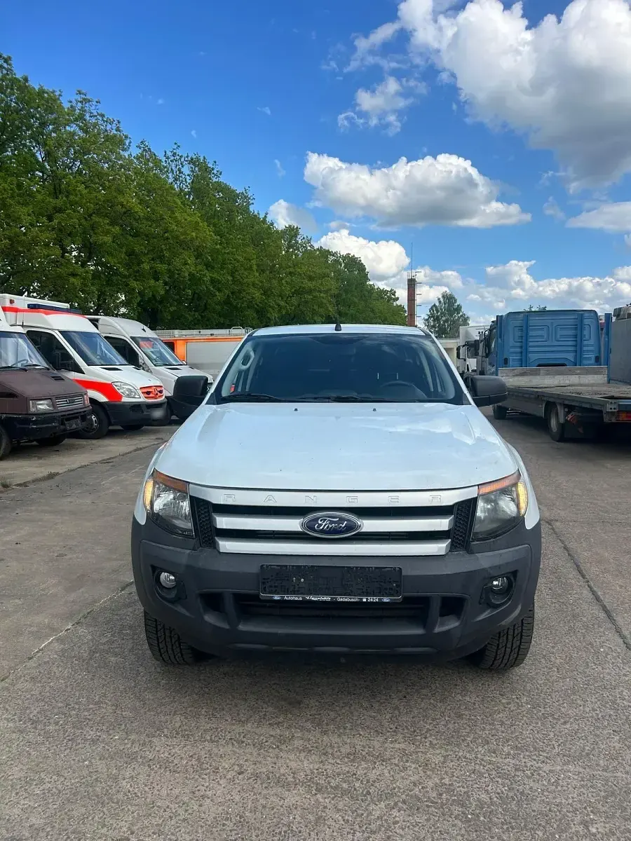 Używany Ford Ranger 150 KM (110 kW) 2014 Biały Pickup
