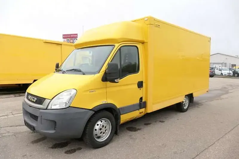 Gebraucht Iveco Daily 106 PS (77 kW) 2011 Gelb Limousine