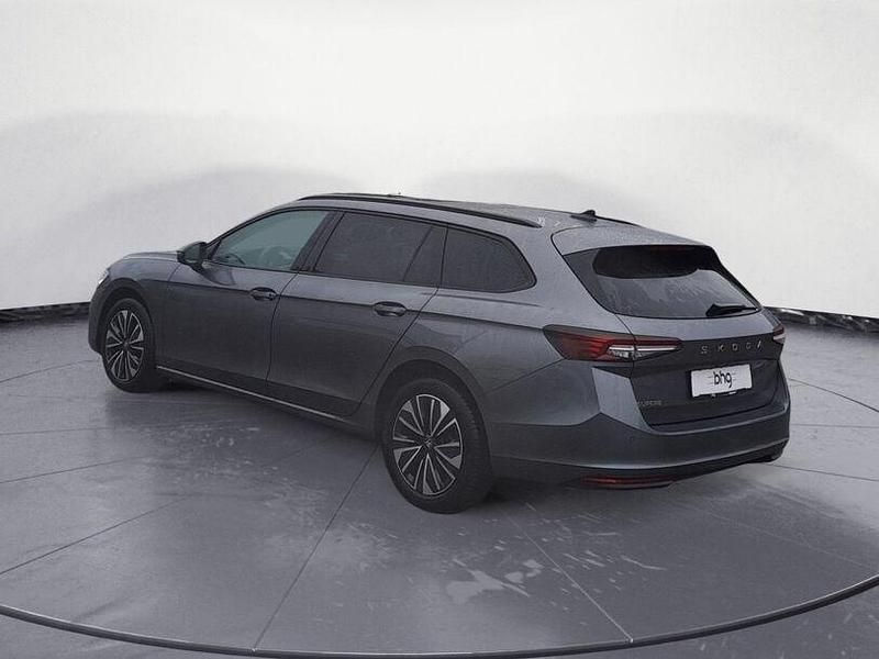 Gebraucht Skoda Superb Selection 150 PS (110 kW) 2025 Grau Kombi