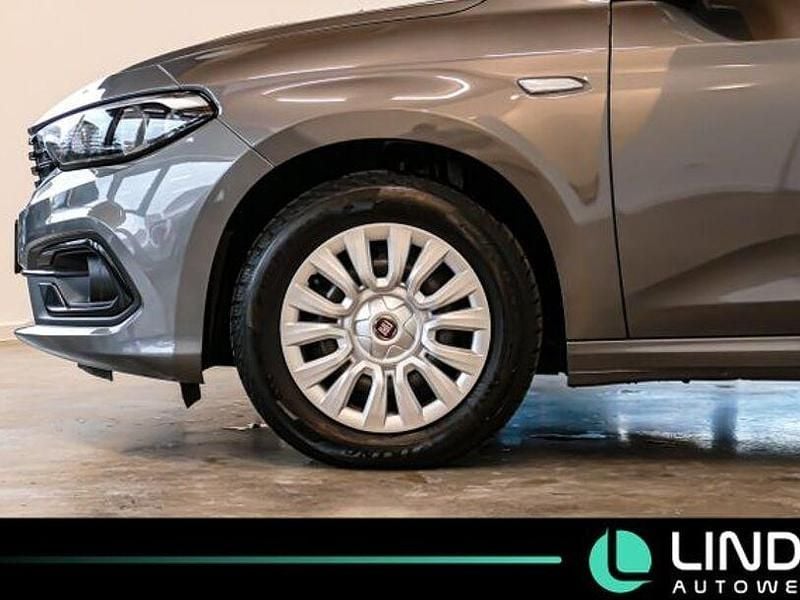 Gebraucht Fiat Tipo Street 95 PS (69 kW) 2021 Grau Limousine