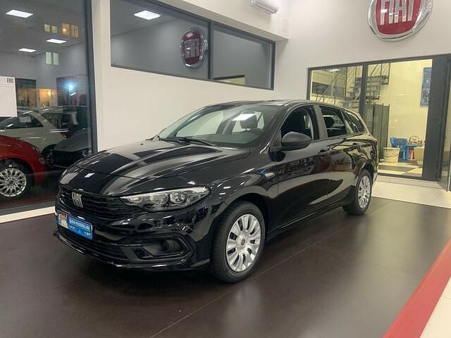 Gebraucht Fiat Tipo Pop 131 PS (96 kW) 2024 Schwarz cinema schwarz Kombi