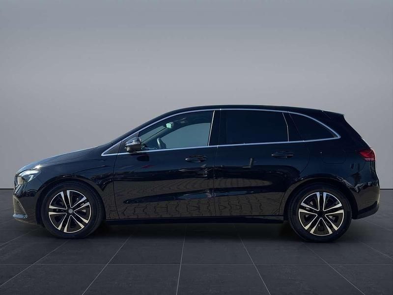 Gebraucht Mercedes B200 Progressive 163 PS (119 kW) 2024 Schwarz Van / Kleinbus