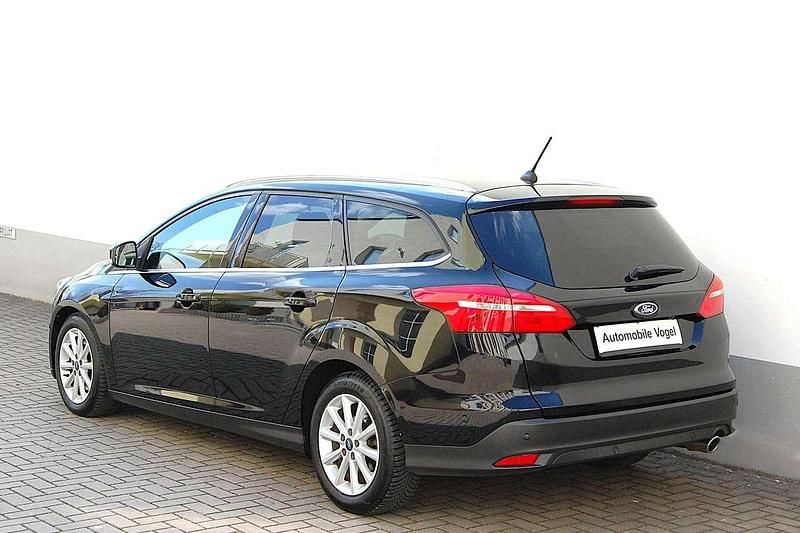 Gebraucht Ford Focus Titanium 150 PS (110 kW) 2017 Iridiumschwarz metallic Kombi