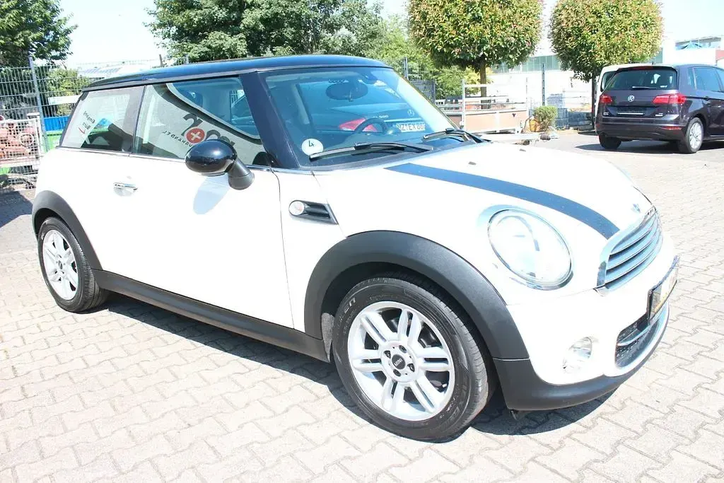 Gebraucht Mini Cooper D 111 PS (81 kW) 2013 Weiß Kleinwagen