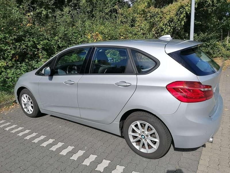 Gebraucht BMW 218 136 PS (100 kW) 2015 Silber Kombi