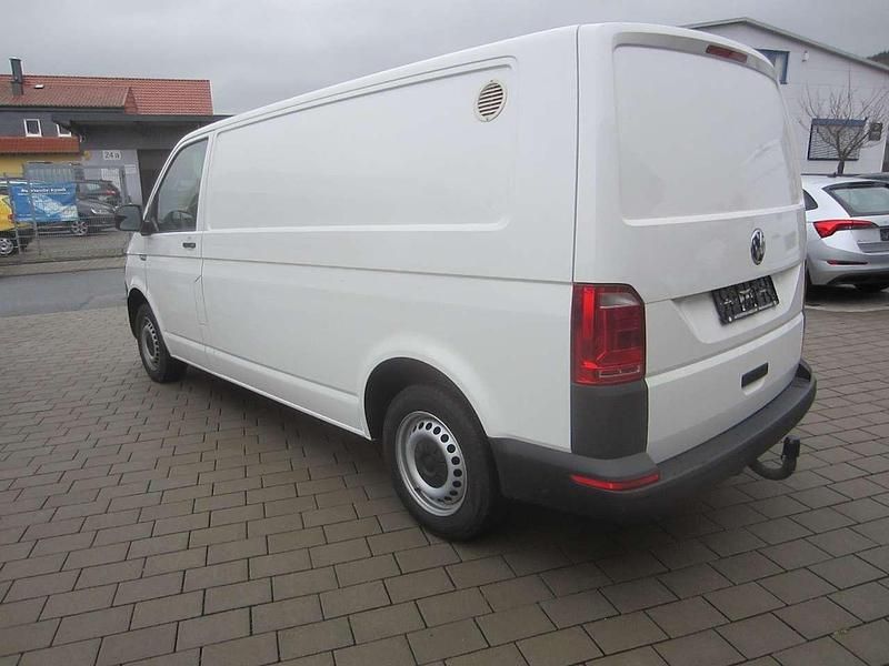 Gebraucht VW Transporter 150 PS (110 kW) 2018 Candyweiß Van