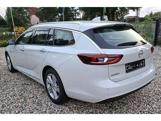 Weiß Gebraucht 2017 Opel Insignia Innovation Kombi | 16.890 € (Etwas zu teuer) - Bild 1/4