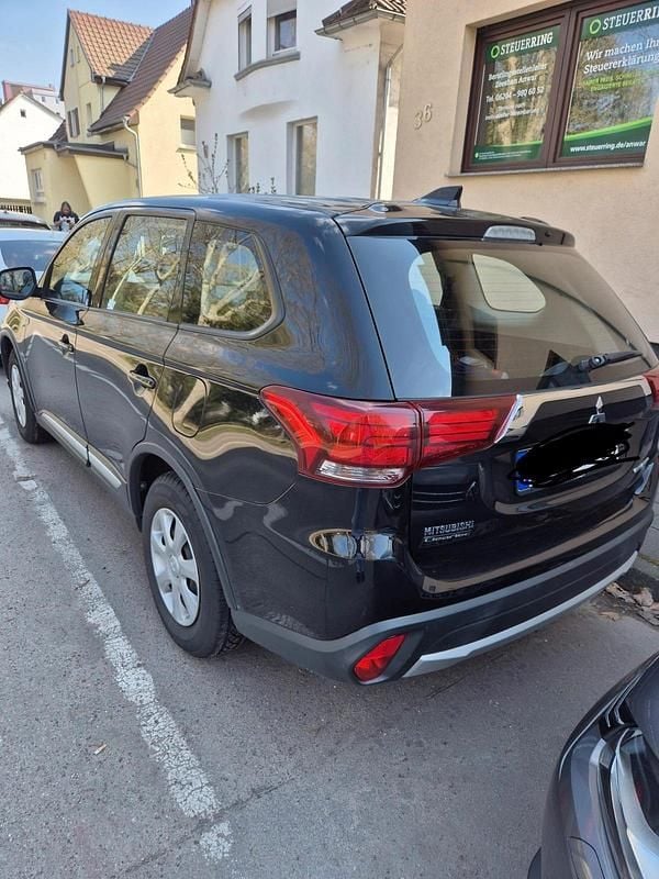 Gebraucht Mitsubishi Outlander 150 PS (110 kW) 2018 Schwarz SUV