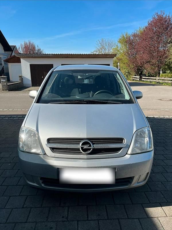 Second-hand Opel Meriva 101 CP (74 kW) 2004 Argintiu Monovolum