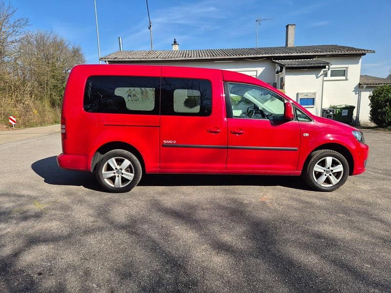 Gebraucht VW Caddy Maxi 105 PS (77 kW) 2013 Rot Van / Kleinbus