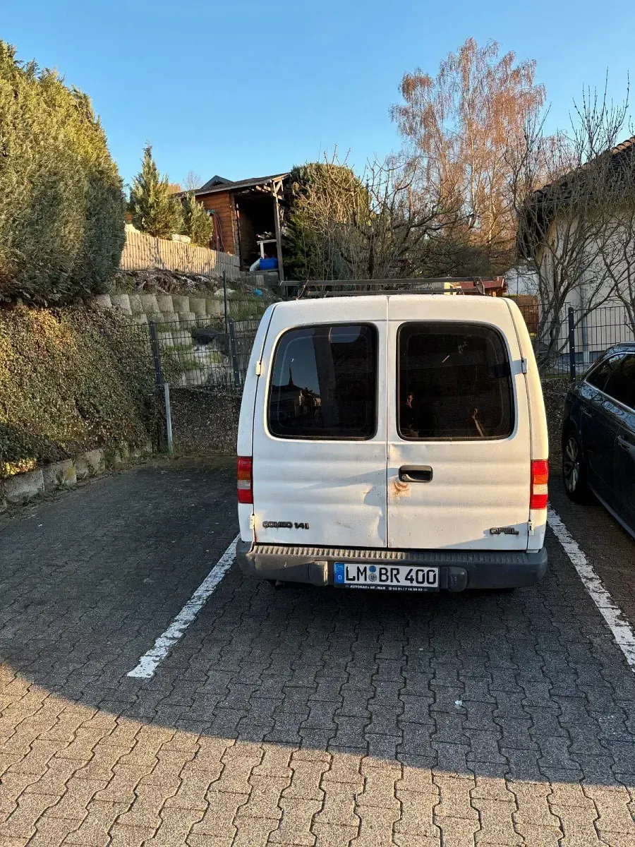Używany Opel Combo 60 KM (44 kW) 1996 Biały Minivan