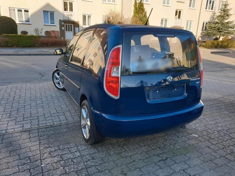 Gebraucht Skoda Roomster 90 PS (66 kW) 2012 Blau Van / Kleinbus