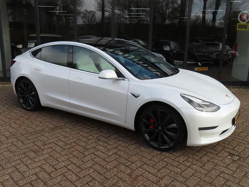 Gebraucht Tesla Model 3 Performance 339 kW (462 PS) 2019 Weiß Limousine