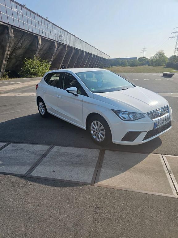 Weiß Gebraucht 2020 Seat Ibiza Style Kleinwagen | 12.000 € (Guter Preis) - Bild 1/4