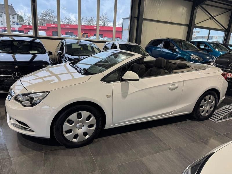 Gebraucht Opel Cascada Edition 140 PS (102 kW) 2016 Weiß Cabrio