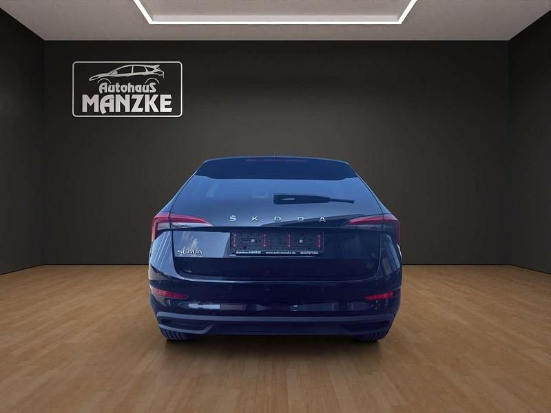 Gebraucht Skoda Scala Style 110 PS (80 kW) 2023 Schwarzmagic perleffekt Kleinwagen