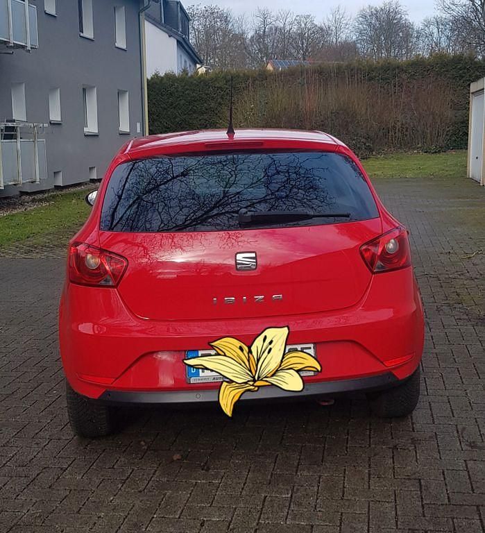 Gebraucht Seat Ibiza 4You 69 PS (50 kW) 2015 Rot Limousine