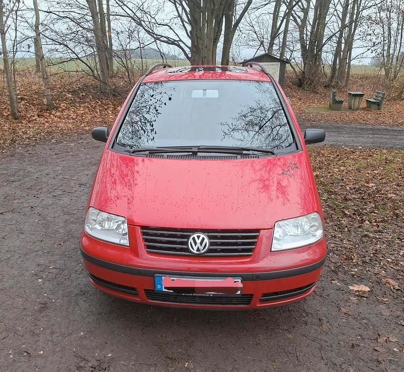 Rot Gebraucht 2002 VW Sharan Van / Kleinbus | 2.750 € (Teuer) - Bild 1/4