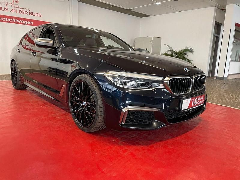 Schwarz Gebraucht 2017 BMW M550 Performance Limousine | 35.900 € (Fairer Preis) - Bild 1/4