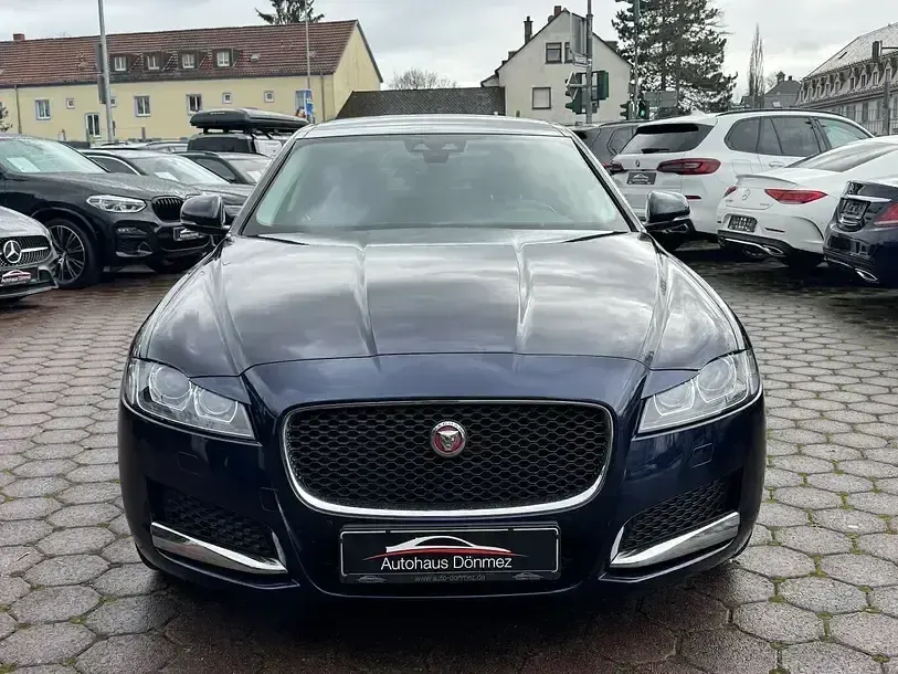 Gebraucht Jaguar XF Prestige 241 PS (177 kW) 2018 Blau Limousine