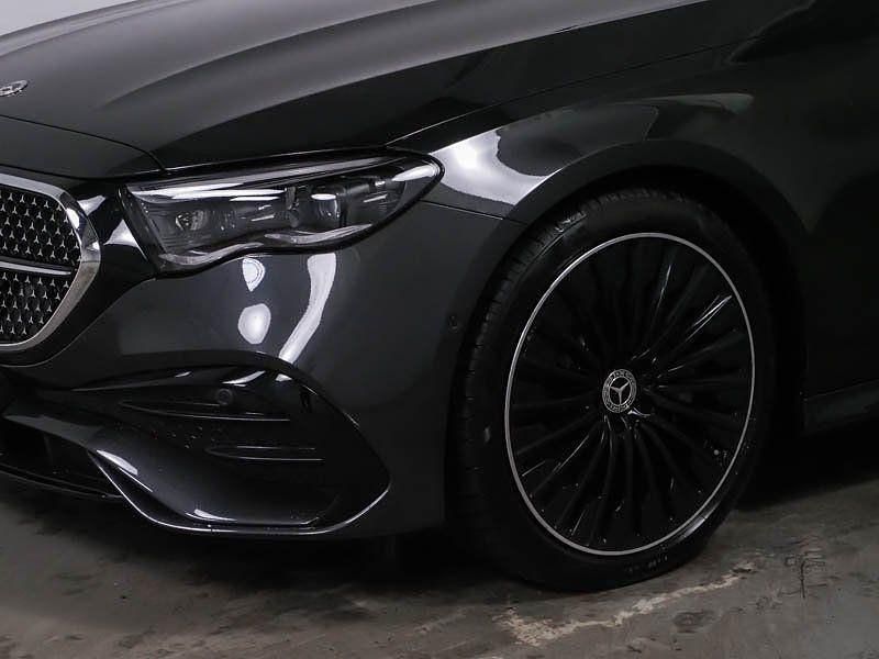 Gebraucht Mercedes E220 AMG 197 PS (144 kW) 2024 Grau Limousine