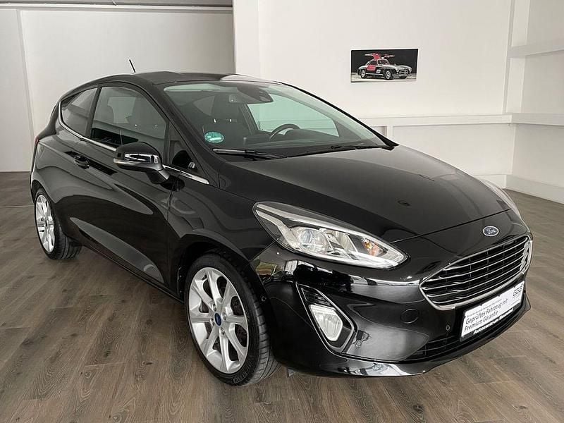 Gebraucht Ford Fiesta Titanium 125 PS (91 kW) 2017 Schwarz Kleinwagen