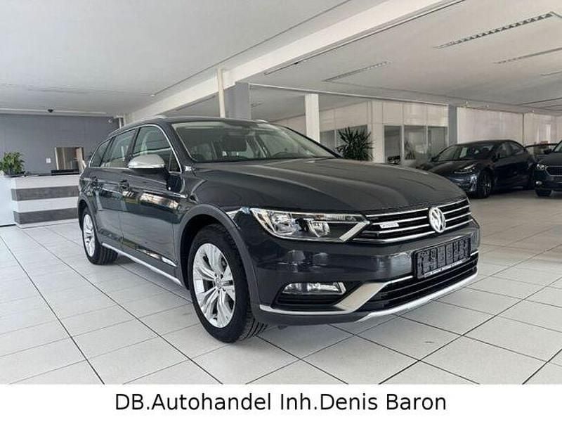 Gebraucht VW Passat Alltrack 190 PS (139 kW) 2017 Grau Kombi