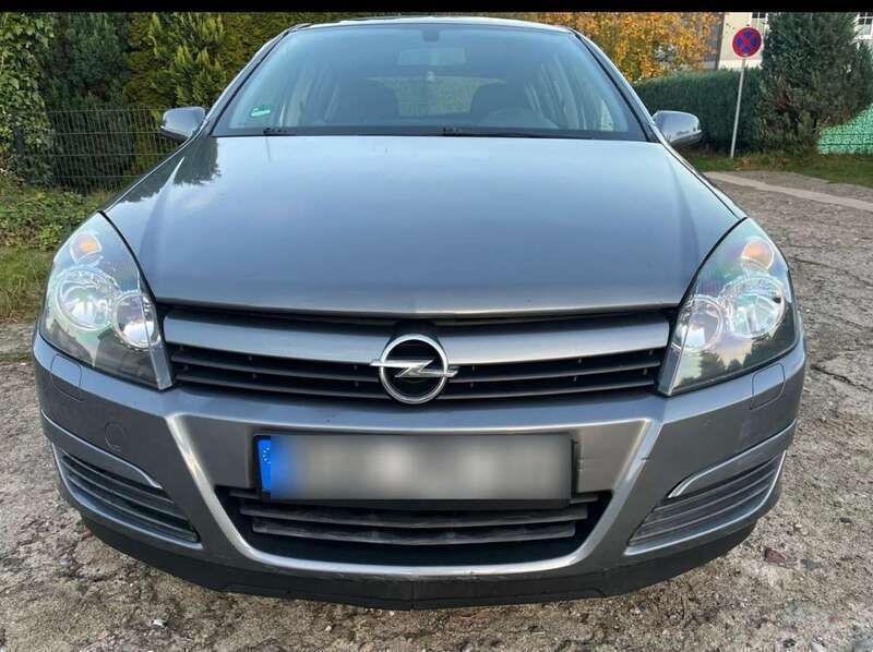 Gebraucht 2004 Opel Astra Elegance Limousine | 900 € (Superpreis) - Bild 1/4