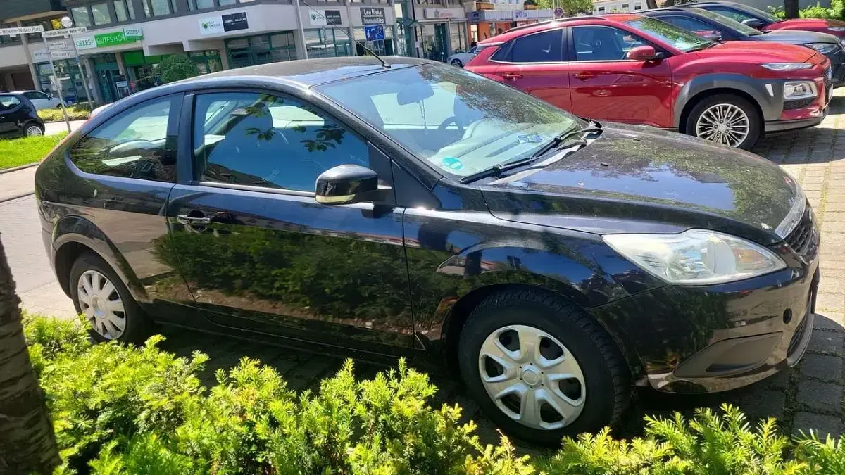 Gebraucht Ford Focus Style 109 PS (80 kW) 2009 Schwarz Limousine