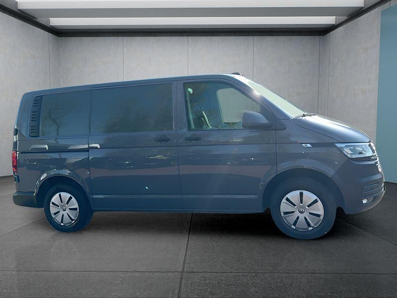 Gebraucht VW Transporter 150 PS (110 kW) 2021 Grau Van